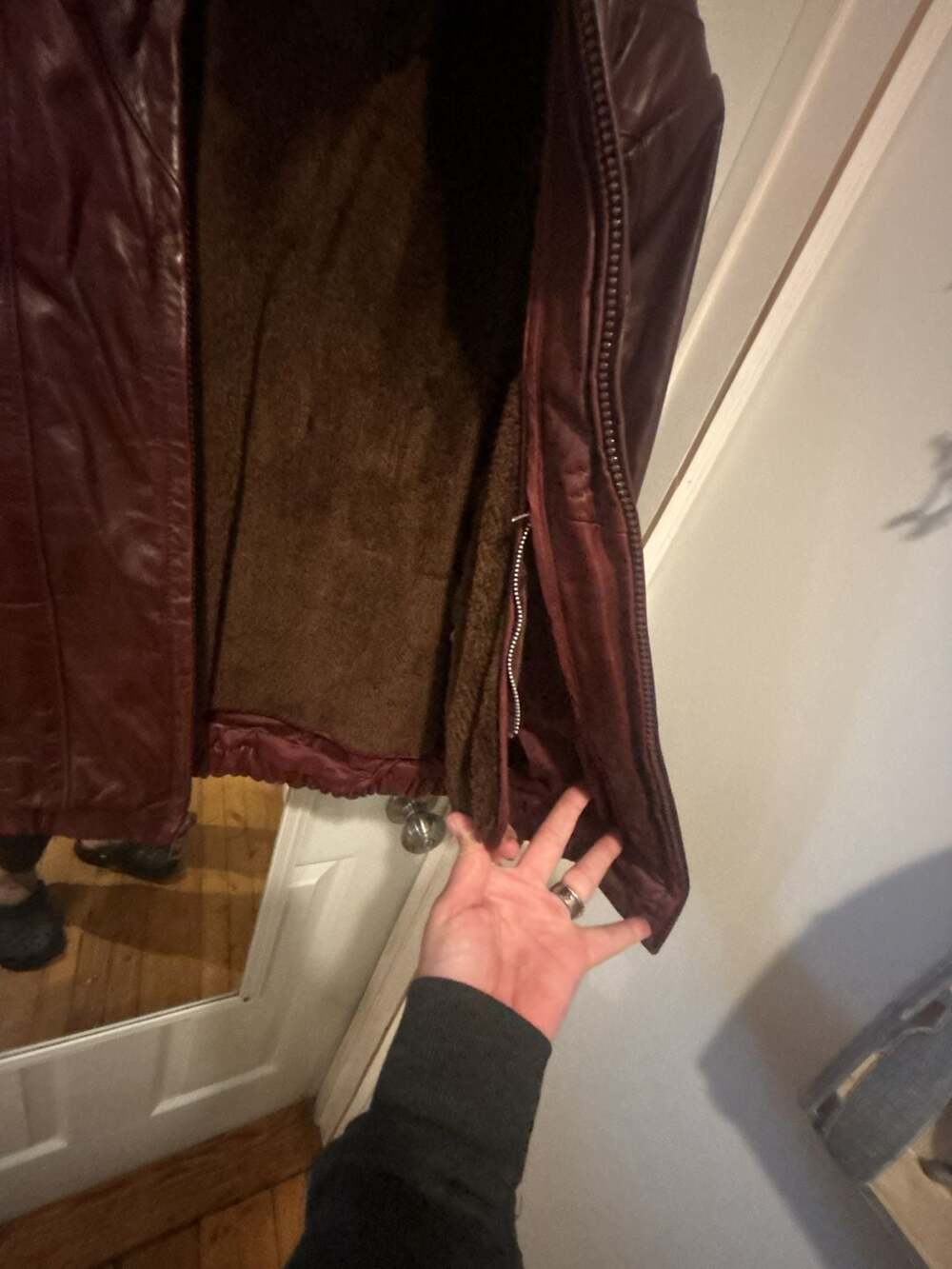 Wilsons Suede & Leather Burgundy Bomber Jacket Size 40 - Picture 4 of 5